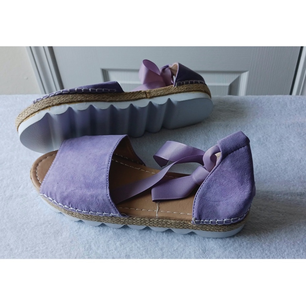 Lavender Laced Casual Sandals